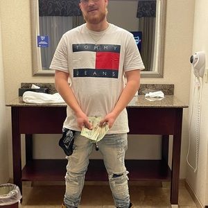 Meet your Posher, Jay